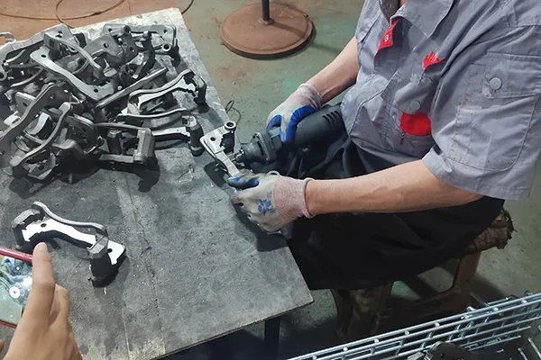 cómo probar una pinza de freno durante la inspección de entrada